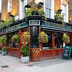 The Serene Retreat In Camden
